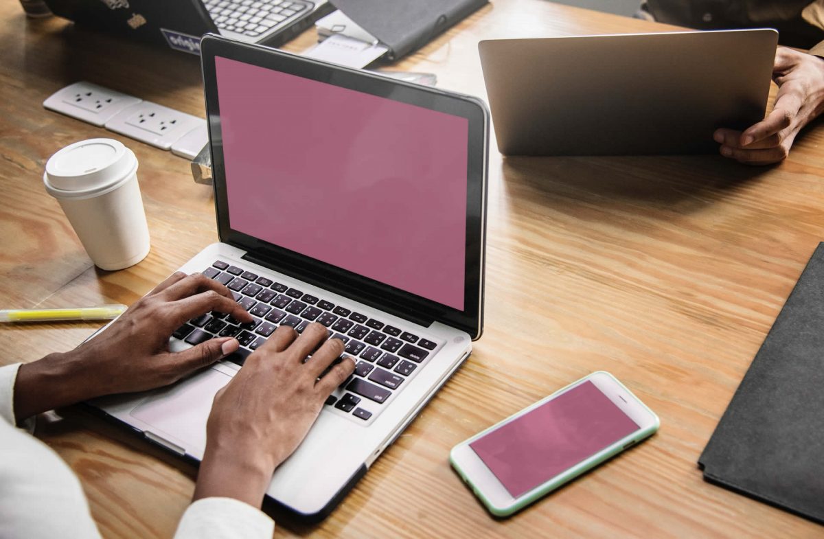 businesspeople-coffee-colleagues-1243520 https://www.apartmentcareers.com/wp-content/uploads/2018/07/businesspeople-coffee-colleagues-1243520-1-1200x785.jpg